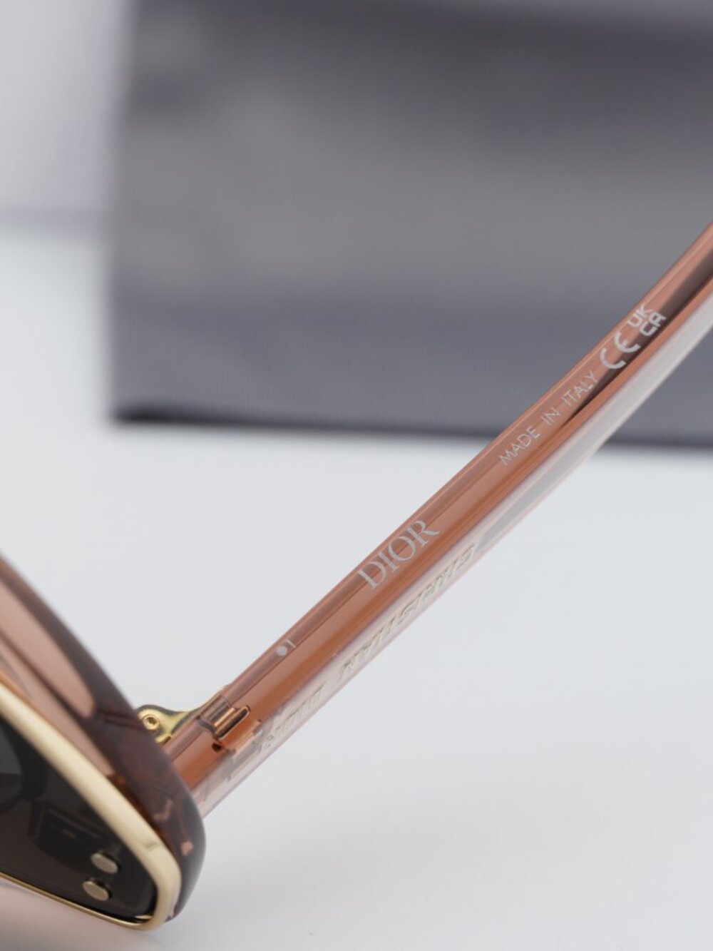 Dior DIORMETEOR B1I 40A0 Cat Eye Sunglasses - Matte Pink/Smoke - Picture 7 of 8